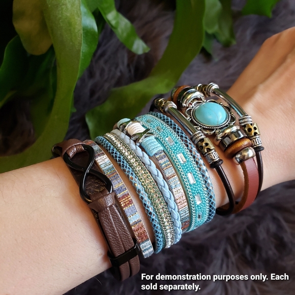 NWT Layered Leather Bracelet Stainless Steel Buckle Boho Beaded Turquoise - Picture 2 of 5